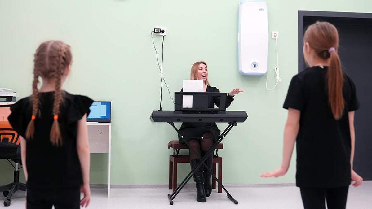 یک متخصص درباره تأثیر آواز خواندن بر سلامت روان صحبت کرد.