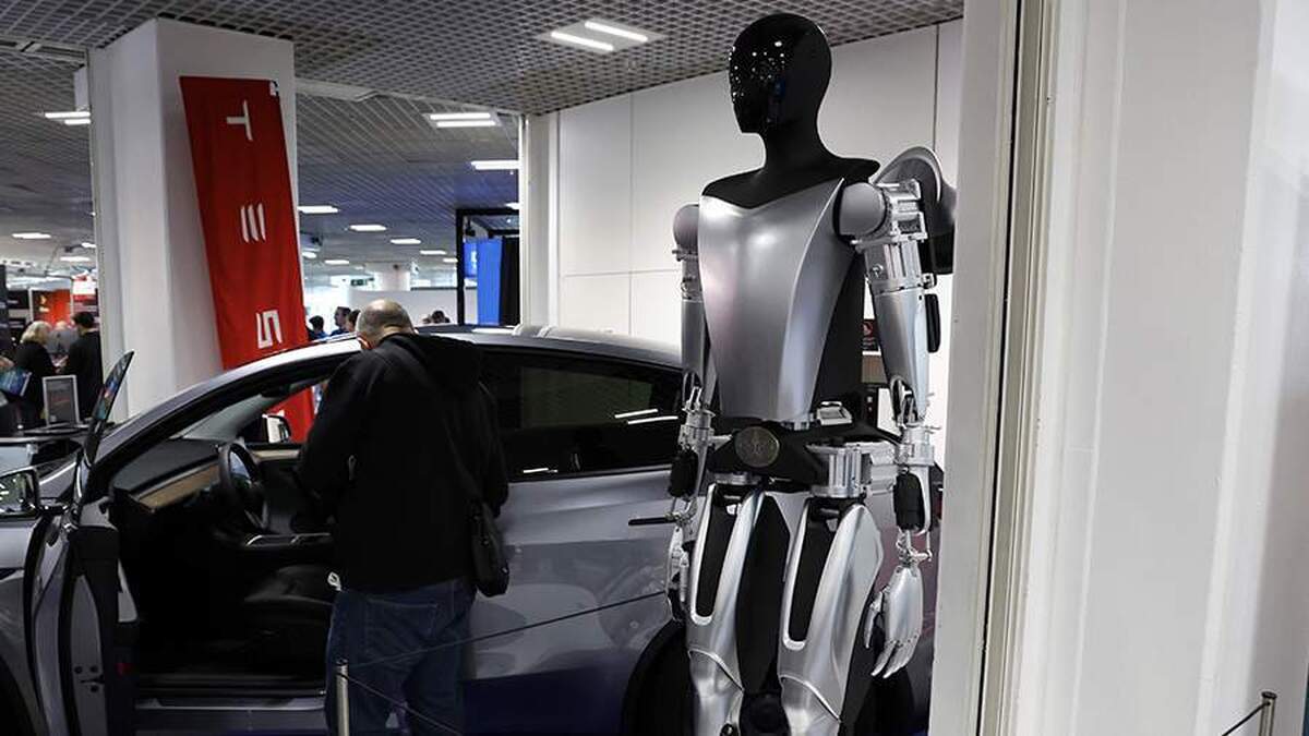 رسانه‌ها از برنامه‌های ماسک برای ایجاد یک «ارتش میلیونی» از ربات‌های مبتنی بر تسلا مطلع شدند.