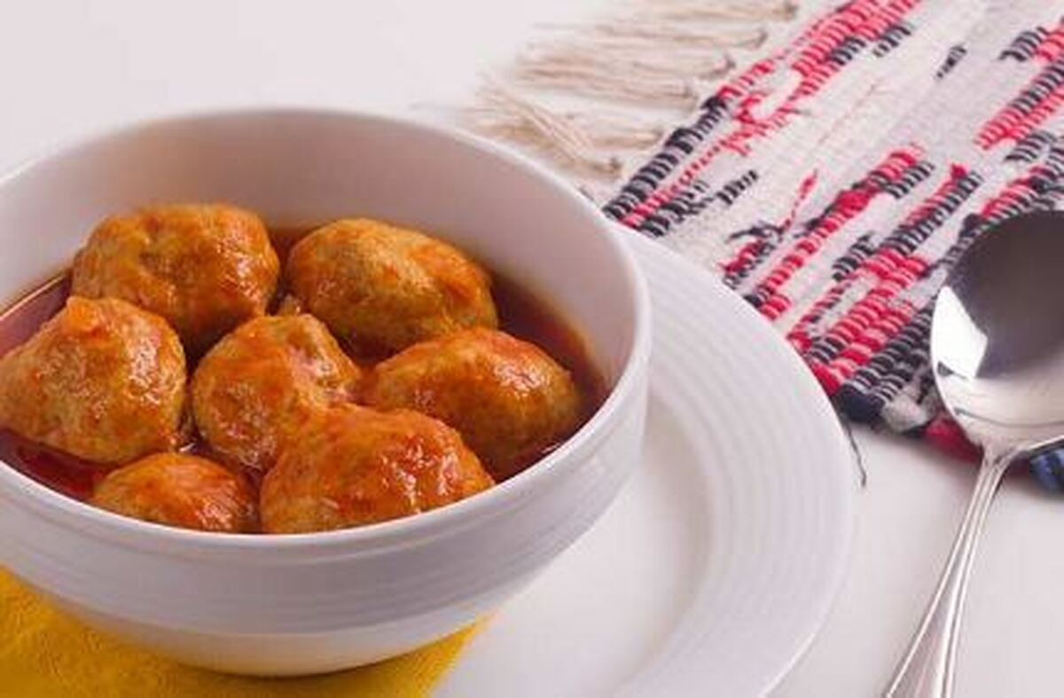 آموزش پخت کوفته مرغ با سس مخصوص برای ناهار