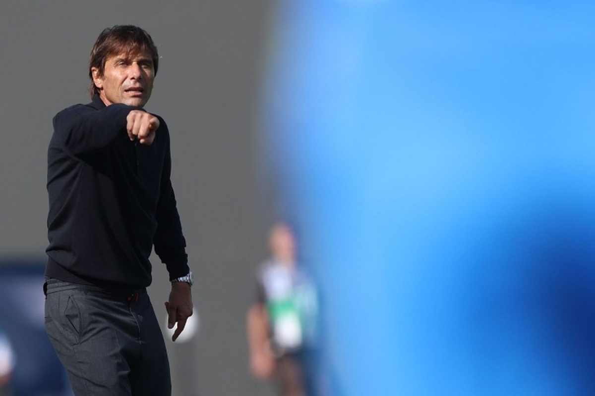 کونته در مورد بیانیه رئیس اینتر: آنها صرفاً بهانهای برای بازیکنان و مربی درست میکنند