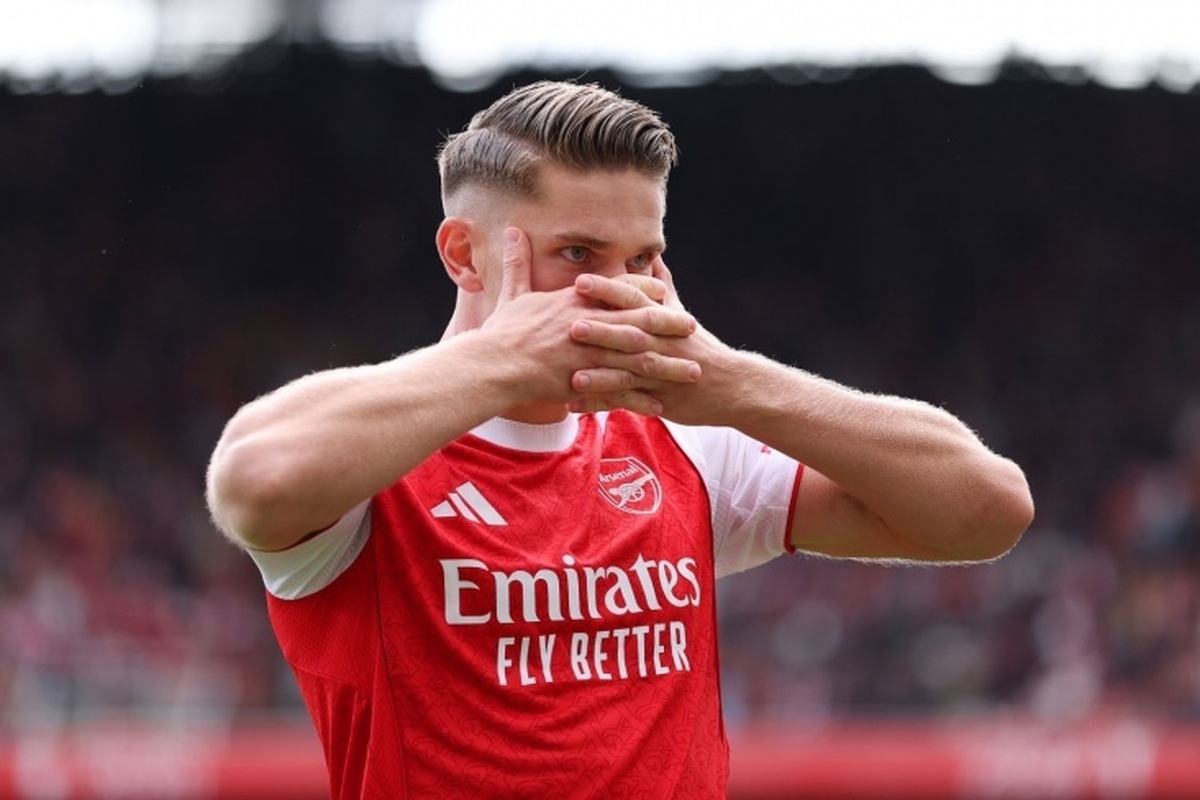 گیوکروس، مهاجم آرسنال، فهرستی از ۱۰ مهاجم برتر جهان را تهیه کرده است