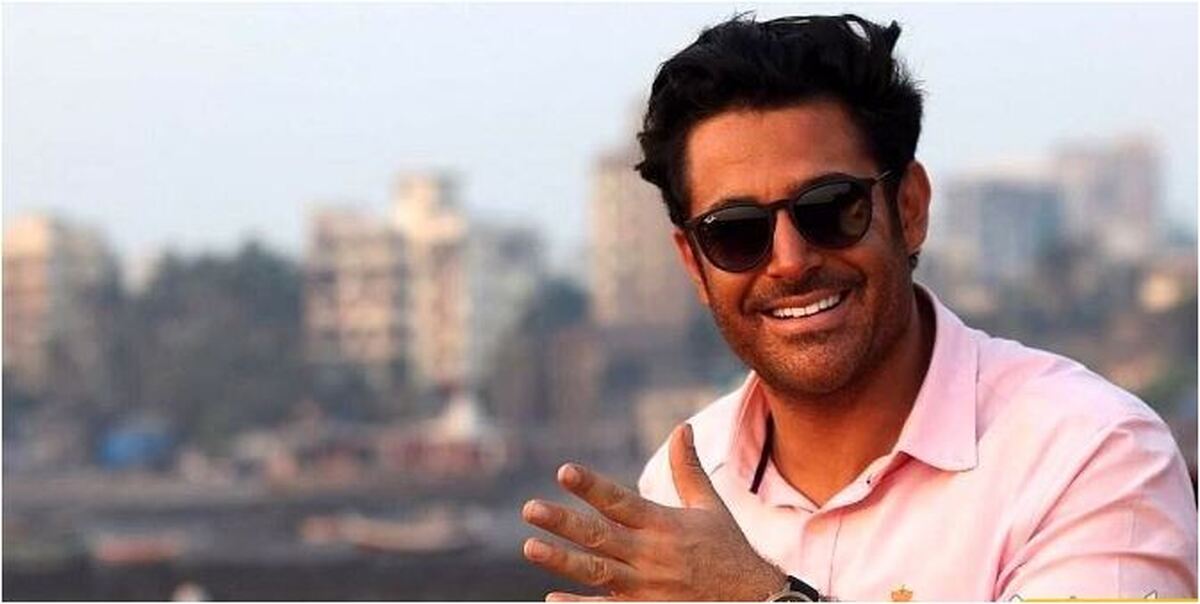 ذوق رضا گلزار بعد از دیدن کلکسیون یک طرفدار/خود گلزار اینارو نداره!