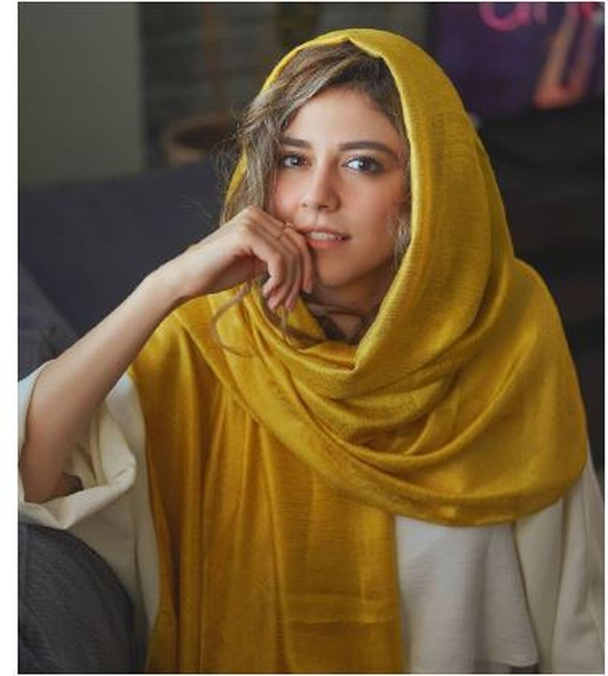 سلفی ماهور الوند و سط خیابون /کی اولین بار وسط خیابون عکس انداختن رو مد کرد!