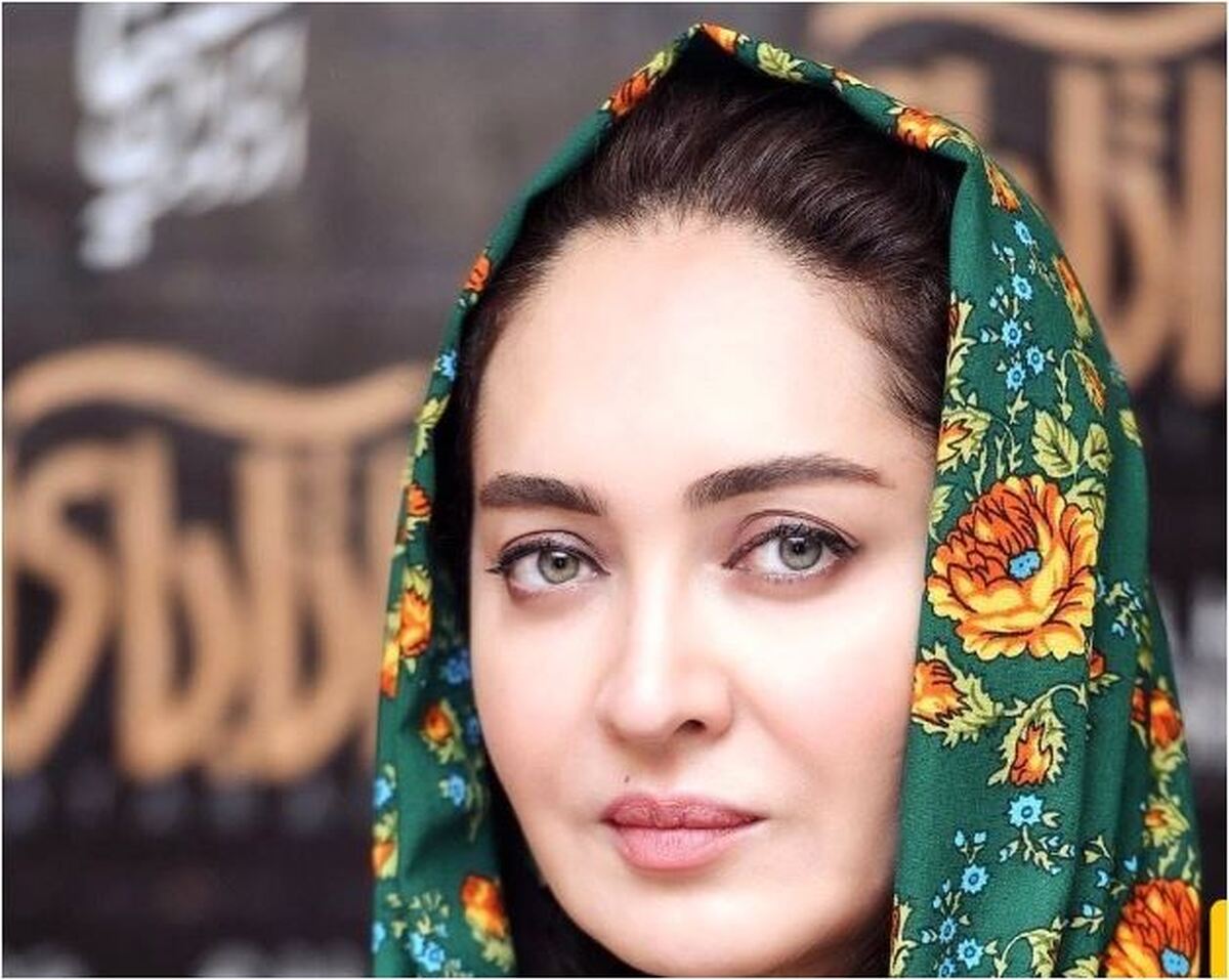 عکس قدیمی از نیکی کریمی زمانی که مانتو بلند مد بود