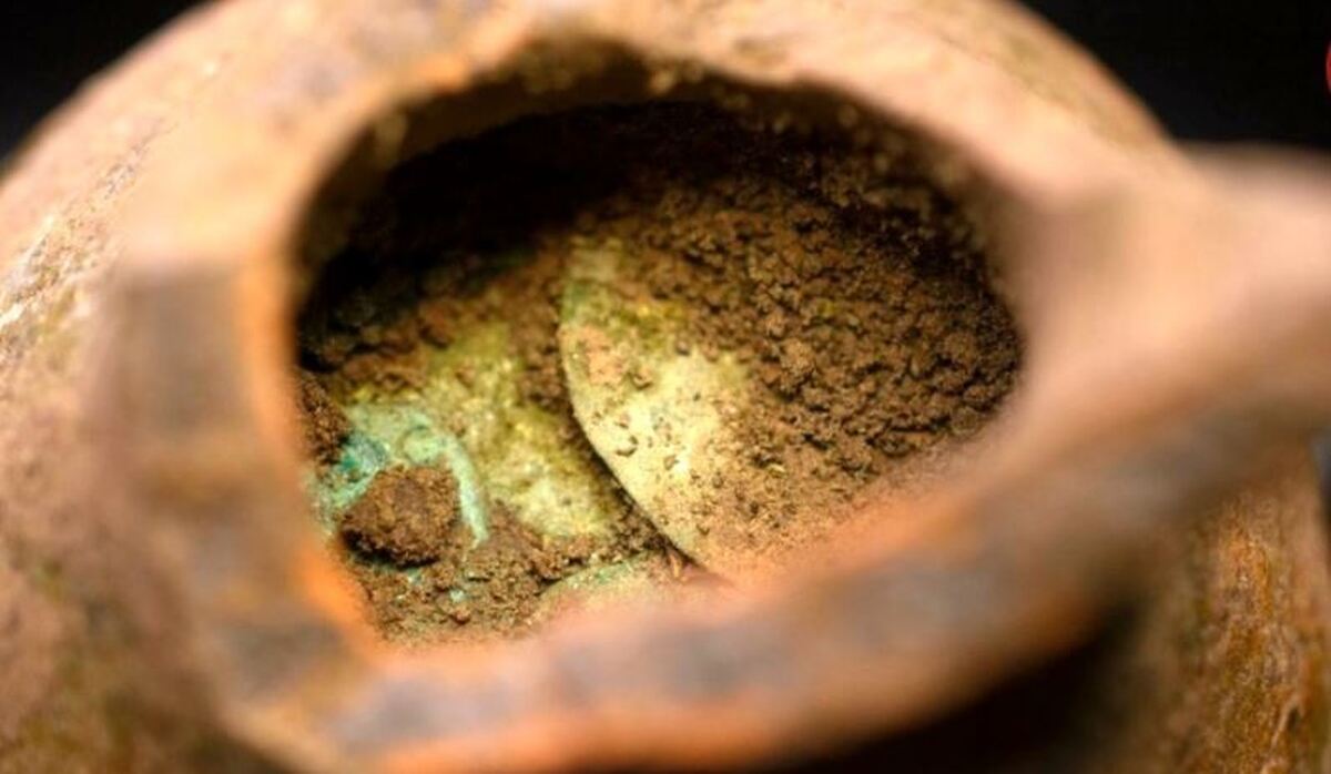 تعدادی سکه مربوط به قرون وسطی در این کشور پیدا شد