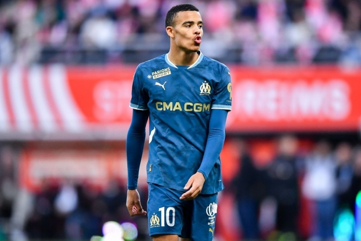 سان: بارسلونا ممکن است گرینوود را به خدمت بگیرد، استعدادیاب‌های بلوگرانا این بازیکن را زیر نظر دارند