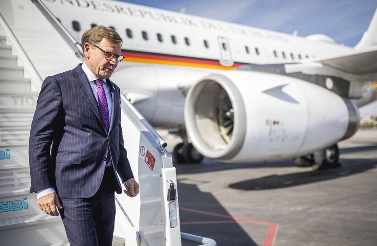 وزیر امور خارجه آلمان با رهبران اتحادیه اروپا و ناتو در مورد حمایت از اوکراین گفتوگو کرد