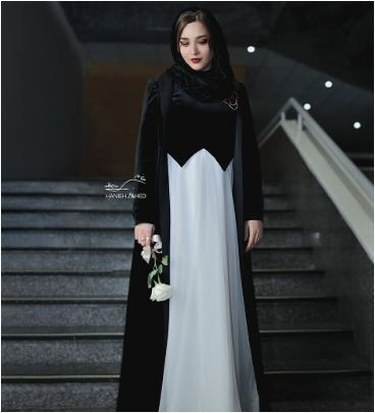 باحال‌ترین گریم حرفه‌ای بهنوش طباطبایی به سبک دختران قدیم فرانسه را از دست ندهید+عکس