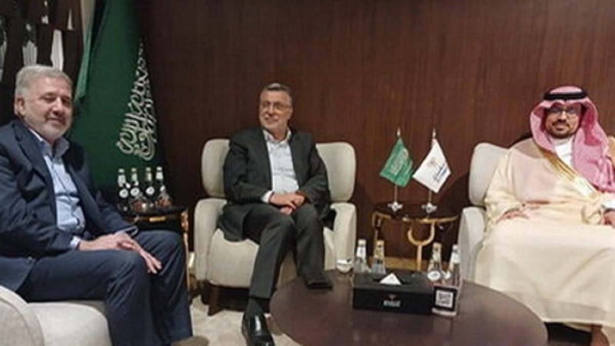 ورود وزیر بهداشت به ریاض برای شرکت در نمایشگاه جهانی سلامت