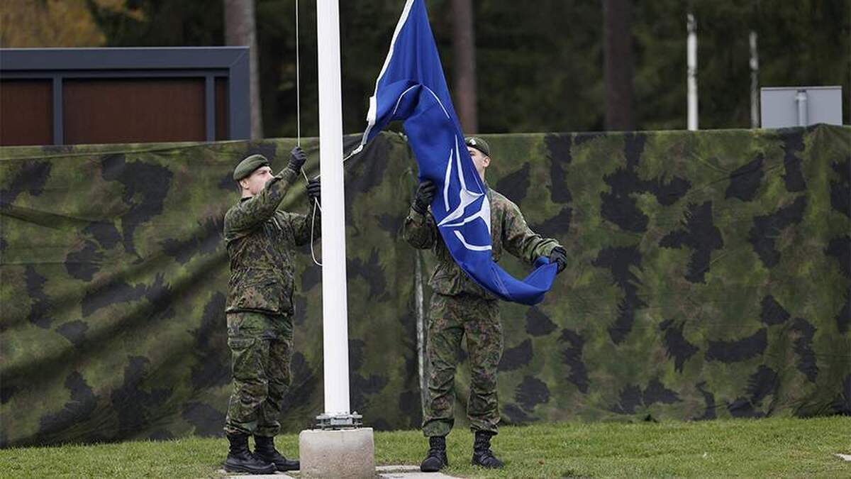 دمیتریف اظهار داشت که آمریکایی‌ها در گذشته از تمایل روسیه برای پیوستن به ناتو بی‌اطلاع بودند.