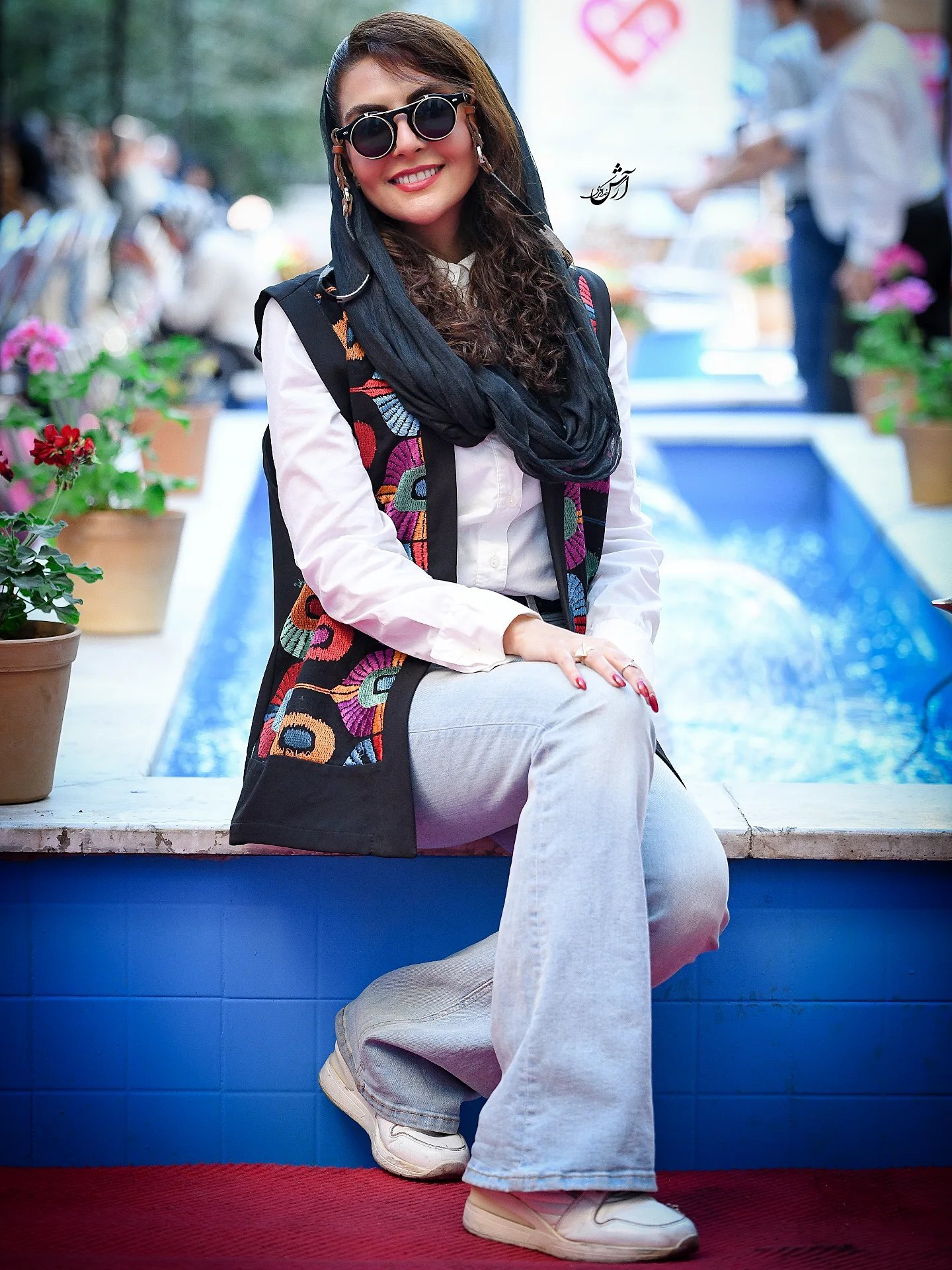 رونمایی «شری» سریال پایتخت از استایل شیک و جدید/مشخصه به پترن‌های سنتی خیلی علاقه داره!