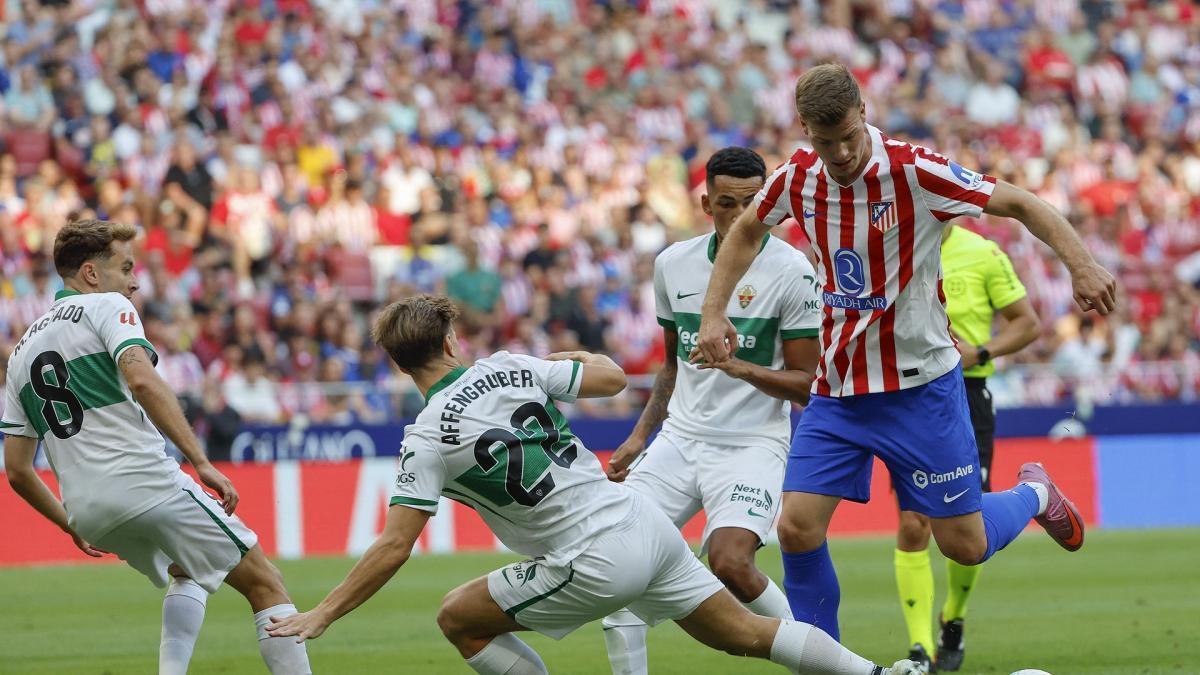 پیشنهادی از سوی الکساندر سورلوث در دست بررسی است؟