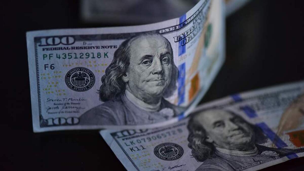 رویترز از بحث‌هایی در آمریکا درباره استفاده از دارایی‌های روسیه خبر داد.