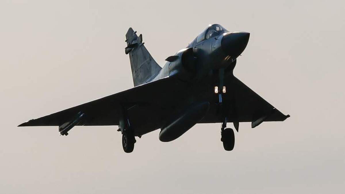 روگوف انتقال جنگنده‌های میراژ به اوکراین را تمسخر نیرو‌های مسلح اوکراین خواند.