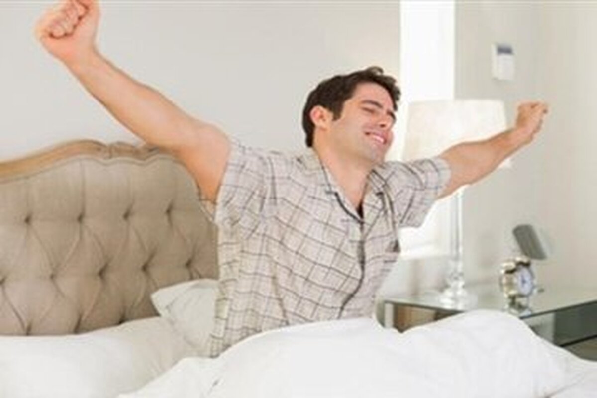 بیدار کردن ناگهانی افراد چه عوارضی دارد؟