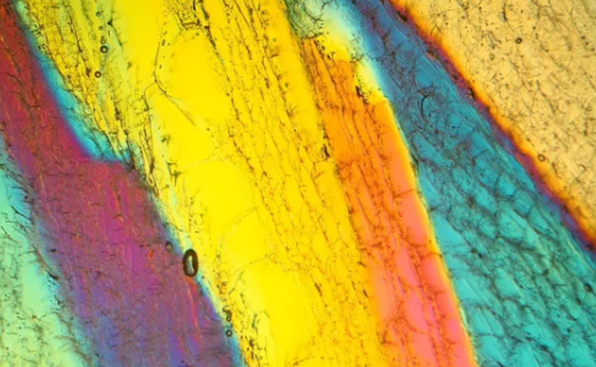 کشف نوع جدیدی از یخ در دمای اتاق!