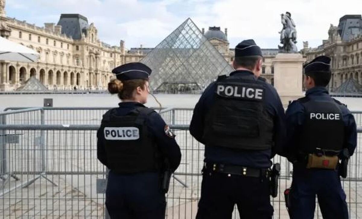 سارقان موزه لوور به دام افتادند؟