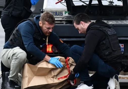 سارقان موزه لوور به دام افتادند؟ سارقان موزه لوور به دام افتادند؟