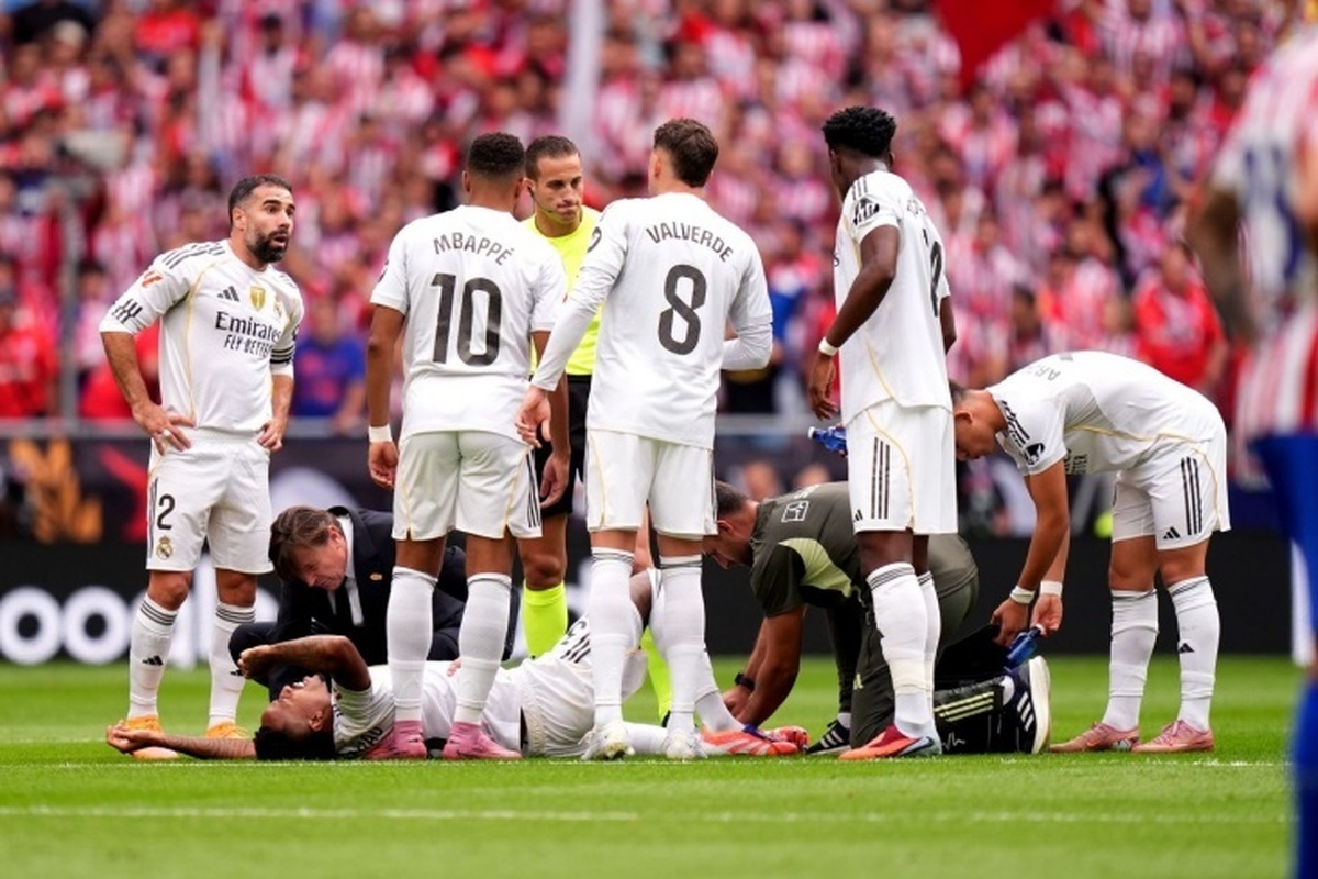 مارکا: دنی کارواخال پس از مصدومیت در بازی رئال مادرید و بارسلونا، دو تا سه ماه از میادین دور خواهد بود