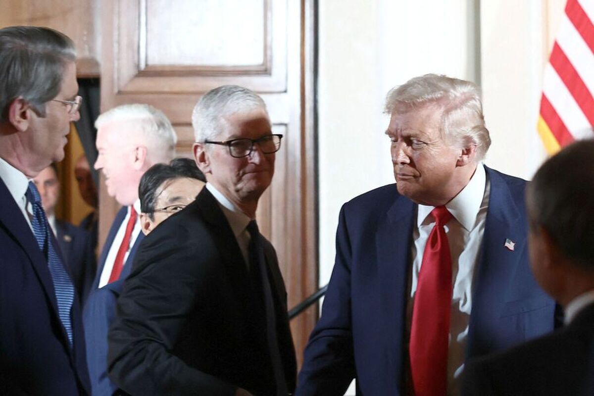 دیدار مدیرعامل اپل با دونالد ترامپ در توکیو