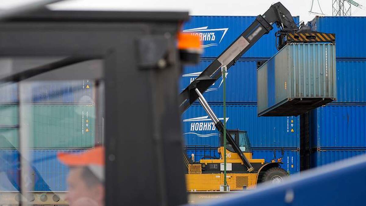 اوورچوک به منافع تجاری مشترک روسیه و آسه‌آن در بحبوحه تعرفه‌های آمریکا اشاره کرد.