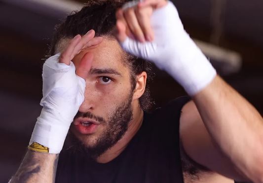 تکرار تاریخ در سالن هیجان در مانیل/مبارزه نوه محمد علی کلی در شرایطی طاقت فرسا؟ تکرار تاریخ در سالن هیجان در مانیل/مبارزه نوه محمد علی کلی در شرایطی طاقت فرسا؟