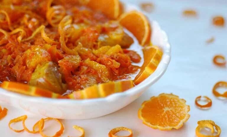 خورشت مرغ و نارنگی؛ یک غذای پاییزه با طعم خاص که عاشقش می‌شید!