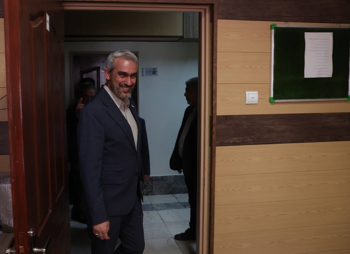 تهدید وزیر اقتصاد: سرنوشت بانک آینده در انتظار بانک‌های ناتراز