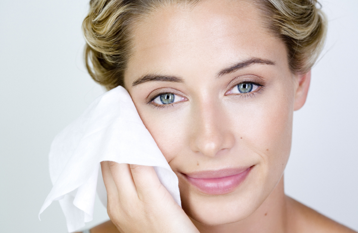 ایالات متحده: دستمالهای مرطوب پاککننده آرایش محبوب پس از کشف باکتریهای خطرناک، فراخوان شدند