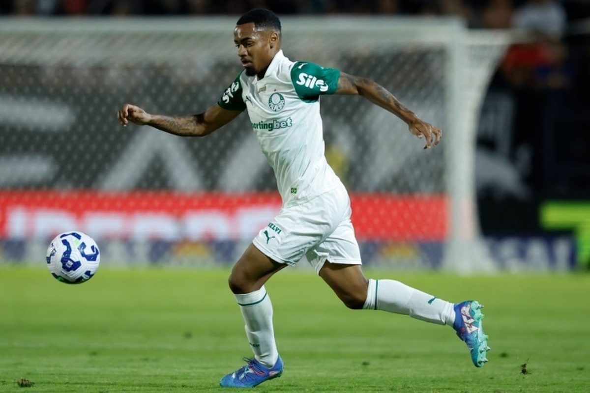 پالمیراس پیشنهاد ۱۵ میلیون یورویی + ۵ میلیون یورویی زنیت برای هافبک ۲۱ ساله را رد کرد