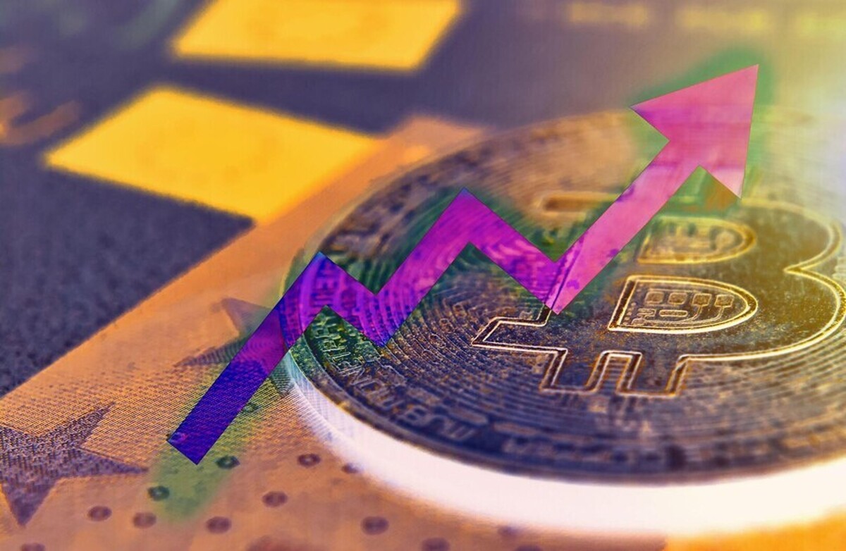 کارشناس: قیمت بیت کوین تا پایان سال میتواند به ۱۳۰ هزار دلار برسد