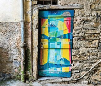 در و دیواری که گالری نقاش را رقم زدند