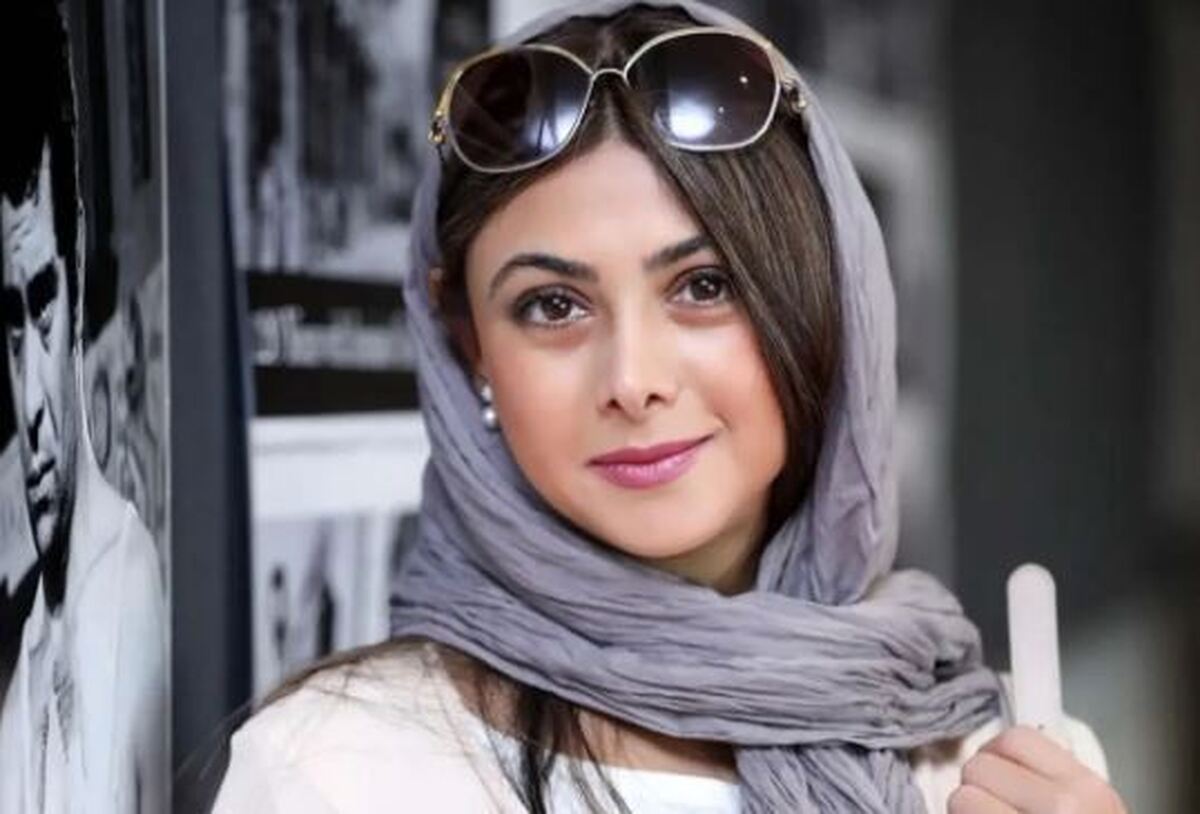 استایل ناموزون آزاده صمدی جلب توجه کرد/از کت چرم تا مینی اسکارف توری