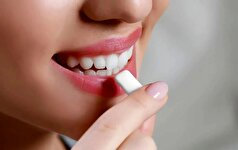 جویدن آدامس بعد از صرف غذا چه خواصی دارد؟