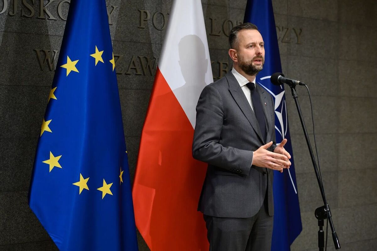 وزیر دفاع لهستان از پرواز هواپیمای روسی بر فراز دریای بالتیک خبر داد