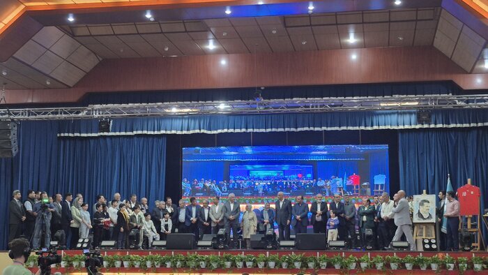 شبی که مهربانی جان گرفت؛ گلریزان حمایت از بیماران سرطانی در سمنان شبی که مهربانی جان گرفت؛ گلریزان حمایت از بیماران سرطانی در سمنان