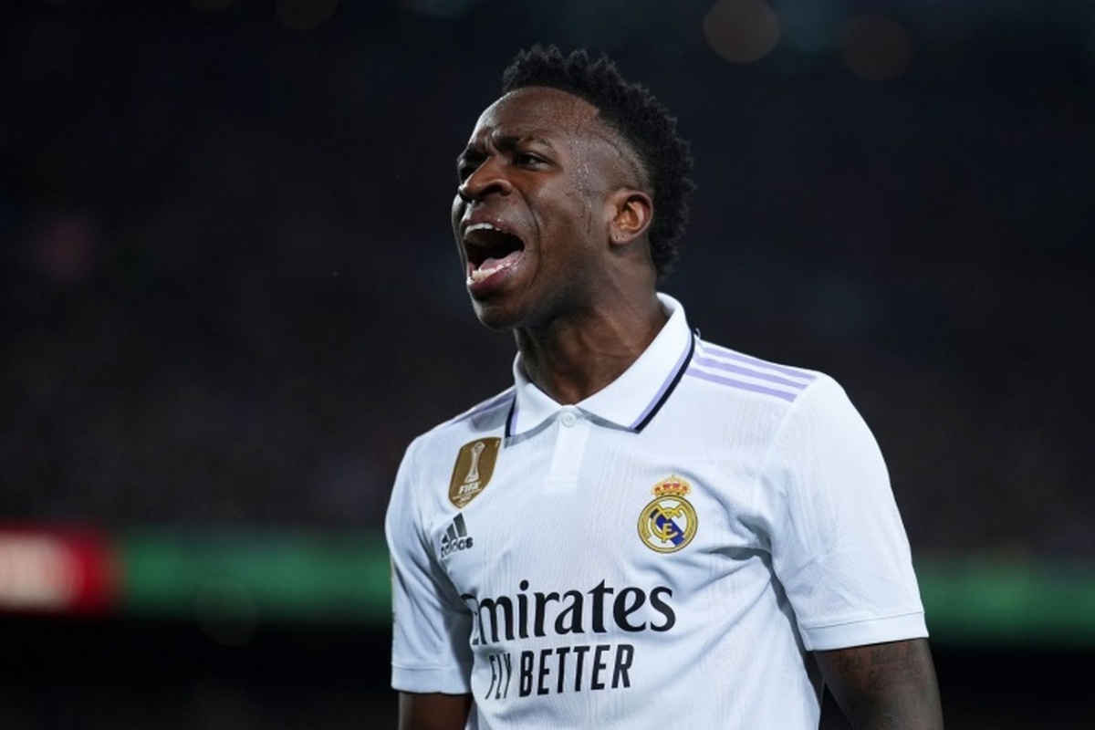 واکنش او اشتباه بود.» ریوالدو درباره جایگزینی وینیسیوس در ال کلاسیکو