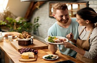 ۱۲ ماده غذایی که باروری مردان را افزایش میدهد