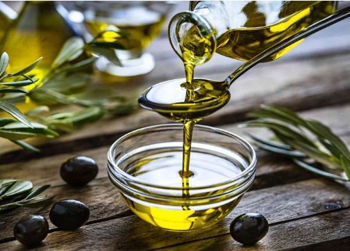 بررسی انواع روغنها برای پخت و پز در آشپزخانه/کدام بهتر است؟ بررسی انواع روغنها برای پخت و پز در آشپزخانه/کدام بهتر است؟