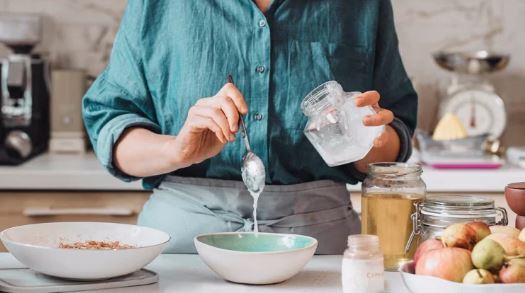 بررسی انواع روغنها برای پخت و پز در آشپزخانه/کدام بهتر است؟ بررسی انواع روغنها برای پخت و پز در آشپزخانه/کدام بهتر است؟