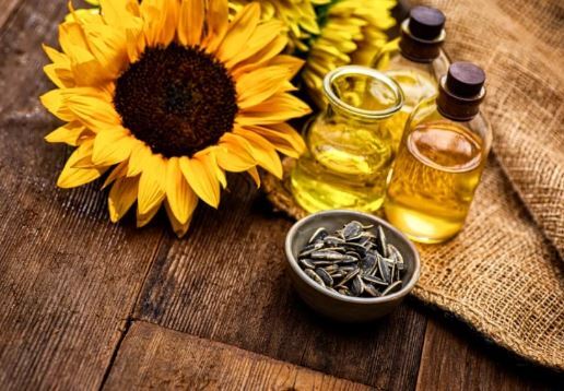 بررسی انواع روغنها برای پخت و پز در آشپزخانه/کدام بهتر است؟ بررسی انواع روغنها برای پخت و پز در آشپزخانه/کدام بهتر است؟