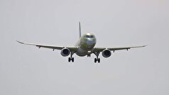 روسیه و هند توافق کرده‌اند که در تولید هواپیمای SJ-۱۰۰ با یکدیگر همکاری کنند.