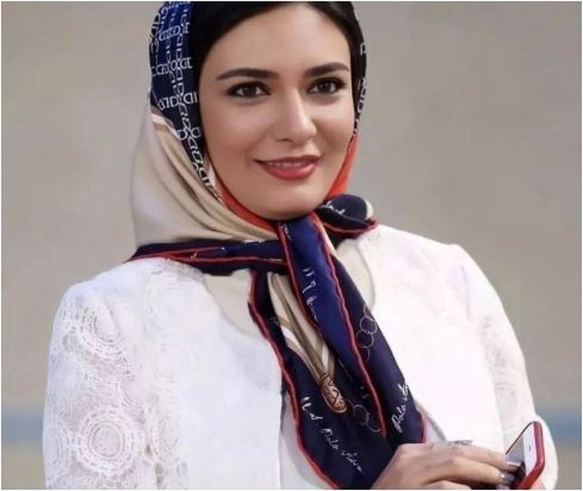 نگاهی به لباسهای متعارف لیندا کیانی در خارج از کشور که همیشه سعی میکنه دور از حواشی باشه