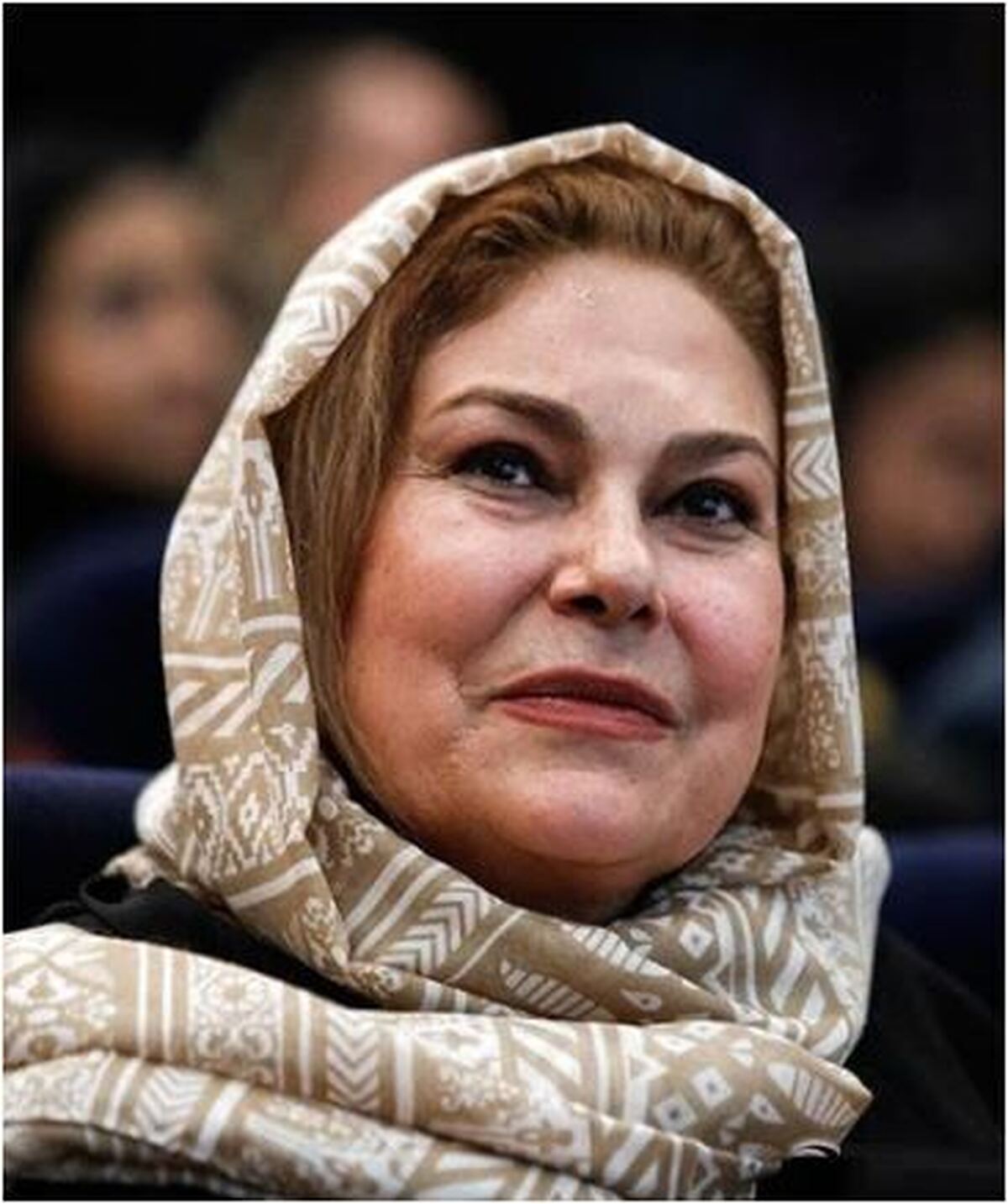 با دیدن کیک دو طبقه و بزرگ مهرانه مهین ترابی میشه تعداد زیاد مهموناشو حدس زد+عکس