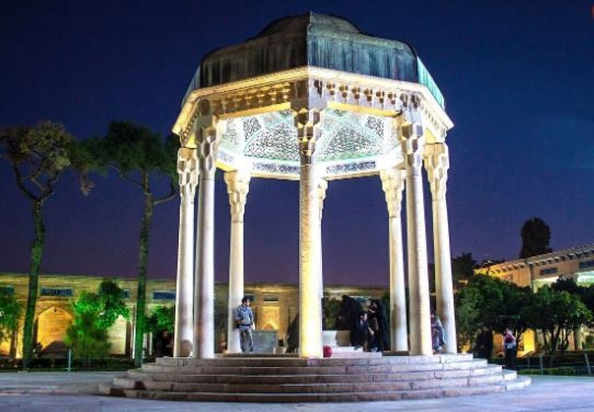 فال حافظ مخصوص روز ۹ آبان+معنی و تفسیر