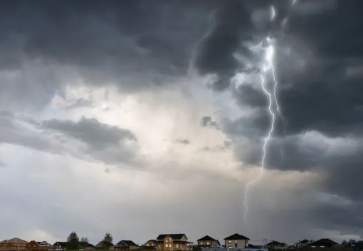 مردی که بعد از برخورد دو بار صاعقه به نیروی ابر انسانی دست یافت! مردی که بعد از برخورد دو بار صاعقه به نیروی ابر انسانی دست یافت!