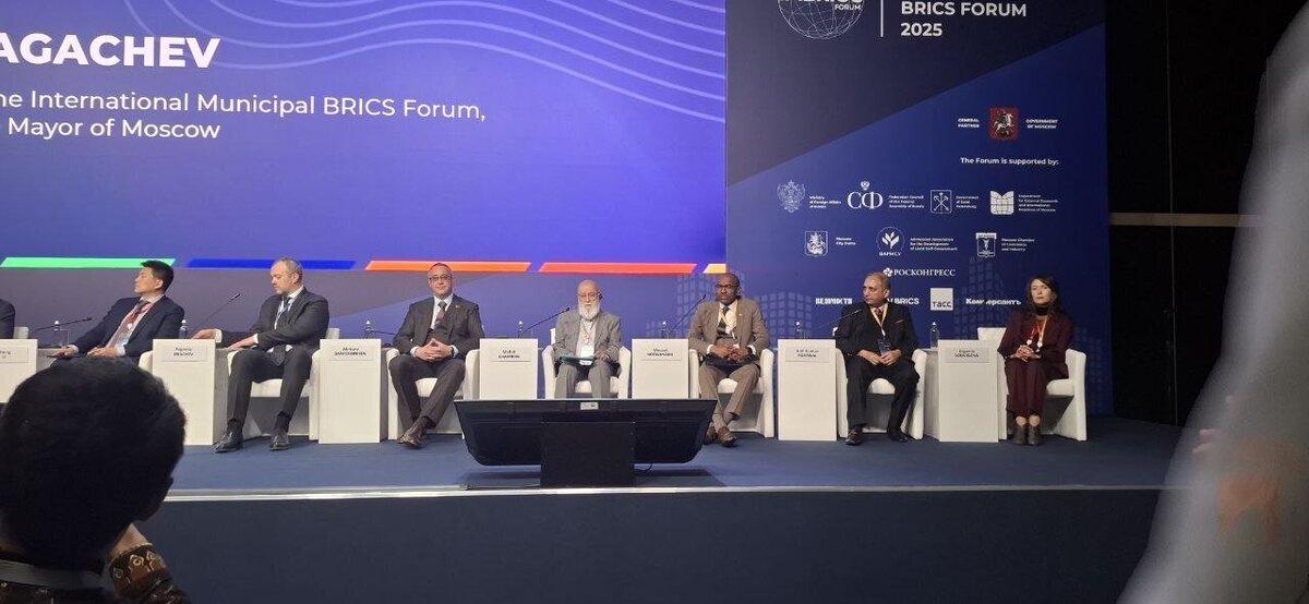 چمران: صلح پایدار بدون عدالت و احترام به حقوق ملتها ممکن نیست