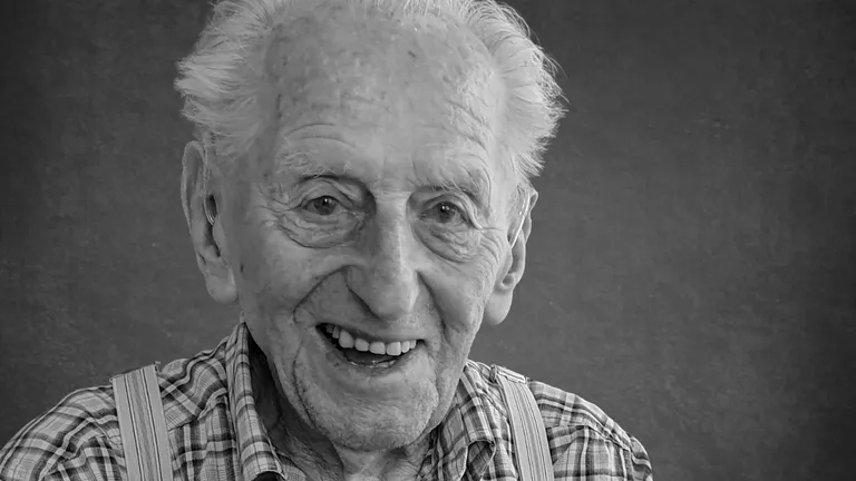 عکس| «او وحشت و هراس جنگ‌های قرن بیستم را تجربه کرد و صاحب تاکستان بود» ... پیرترین مرد آلمان درگذشت