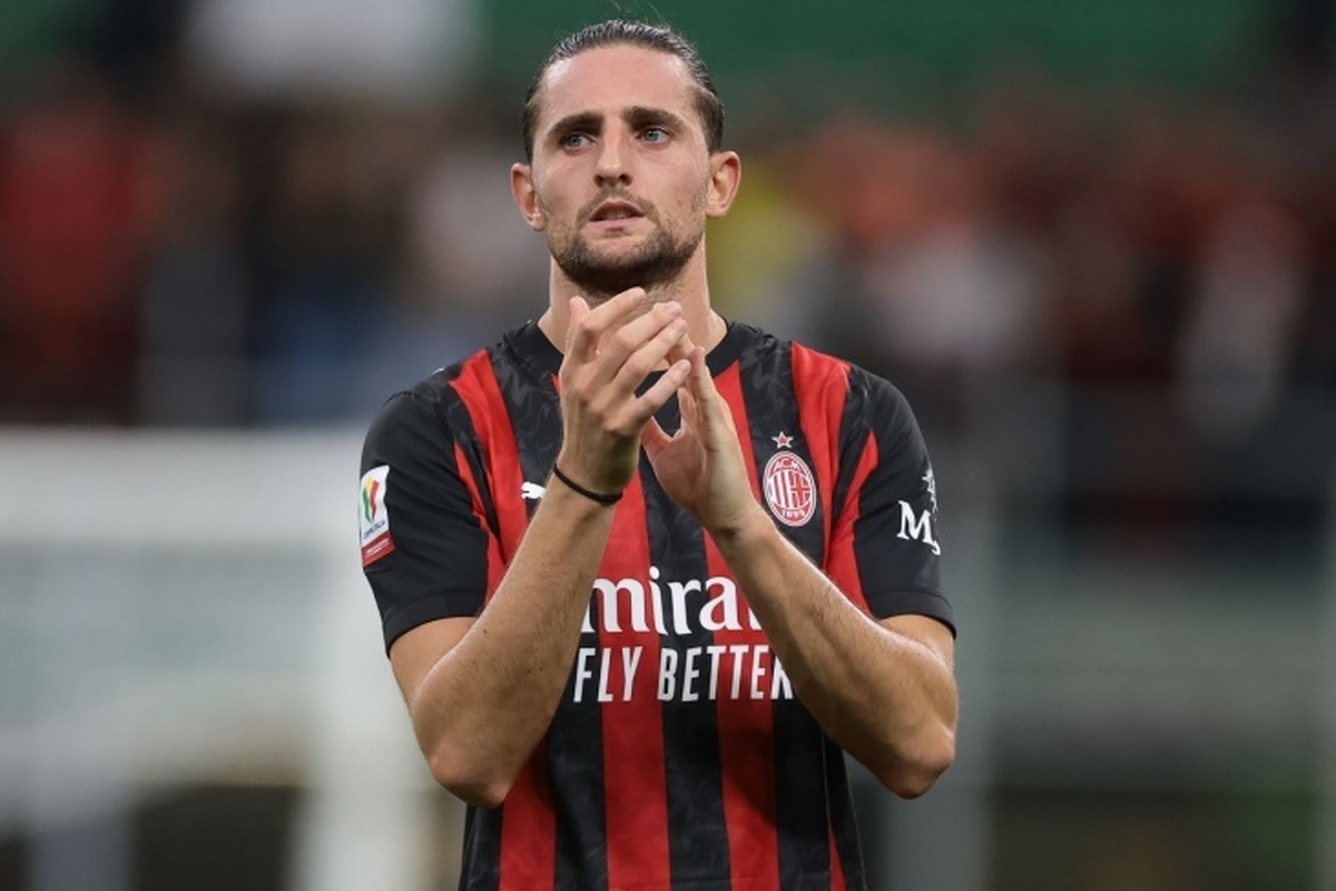 آلگری، سرمربی میلان، در مورد رابیو گفت: «آدرین خیلی قوی‌تر شده است.»