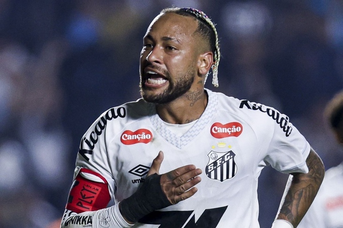 نیمار در مورد آمادگی خود برای بازی با وجود مصدومیت مینیسک بیانیه‌ای منتشر کرد